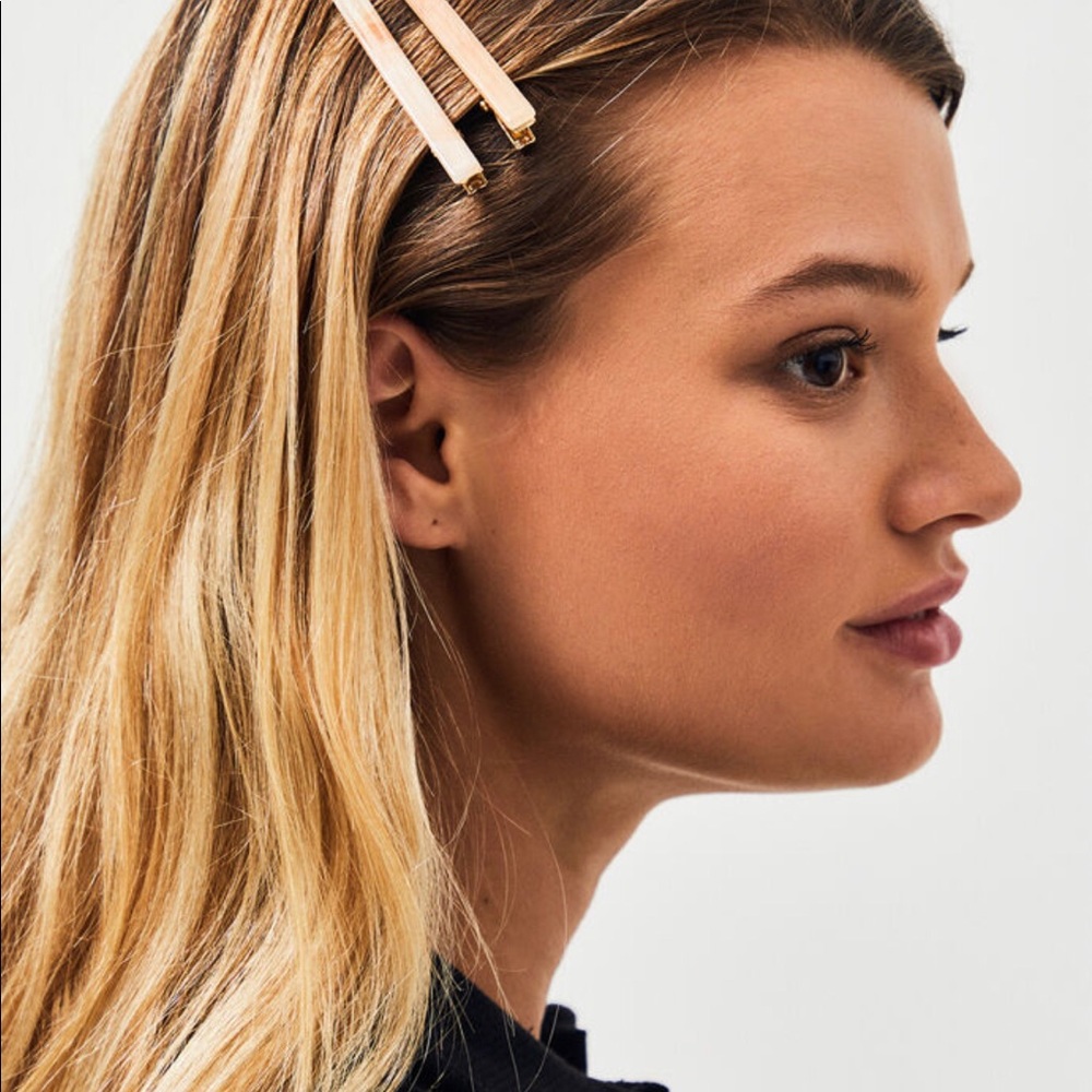 PACSUN: LA Hearts; hair clips